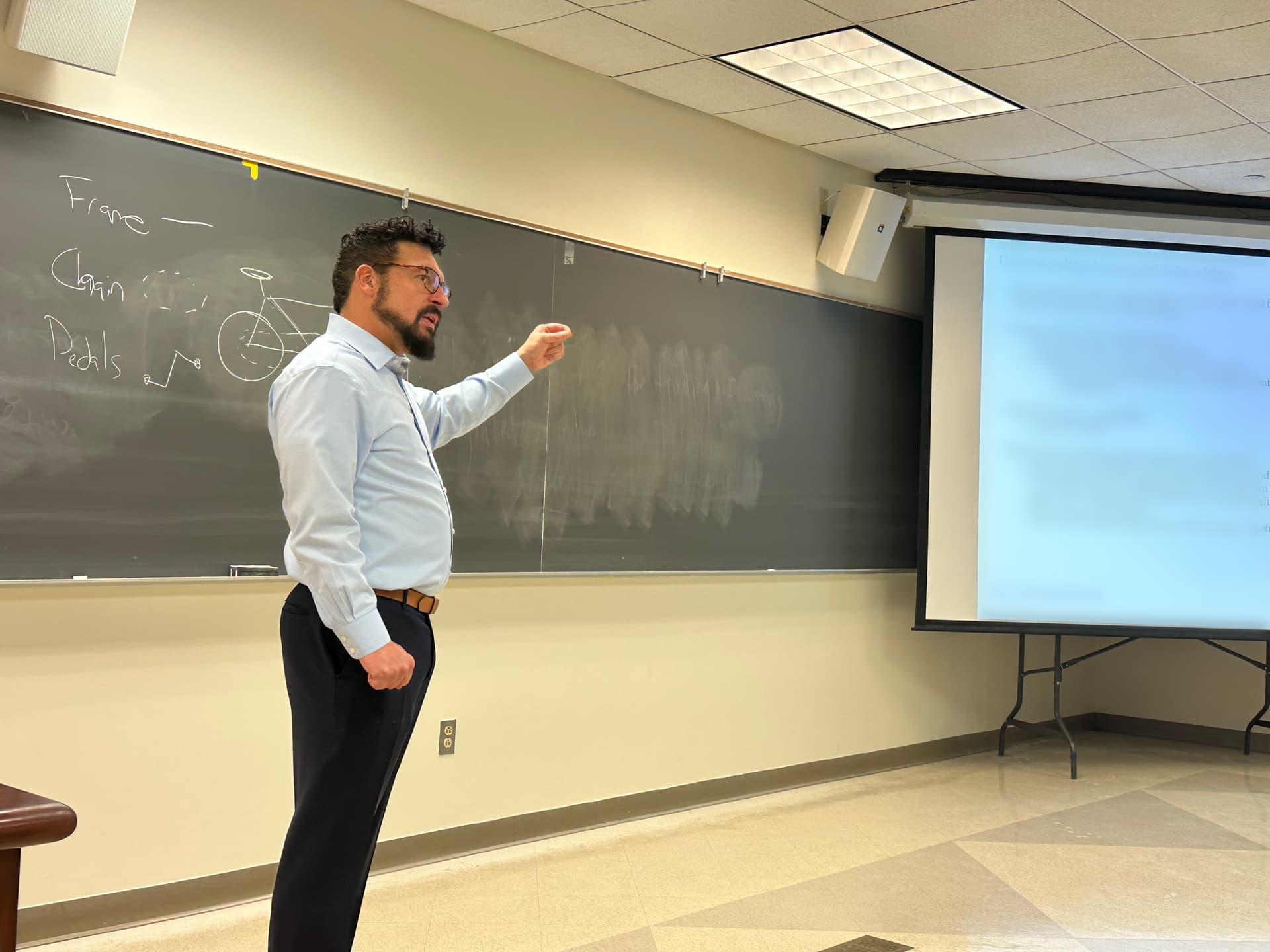 Joseph Haddock Teaching The Financial Modeling class at The College of New Jersey (TCNJ)